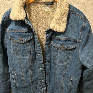 American Tall brand DENIM SHERPA WOMENS JACKET IN STONEWASH BLUE SZ L Tall
